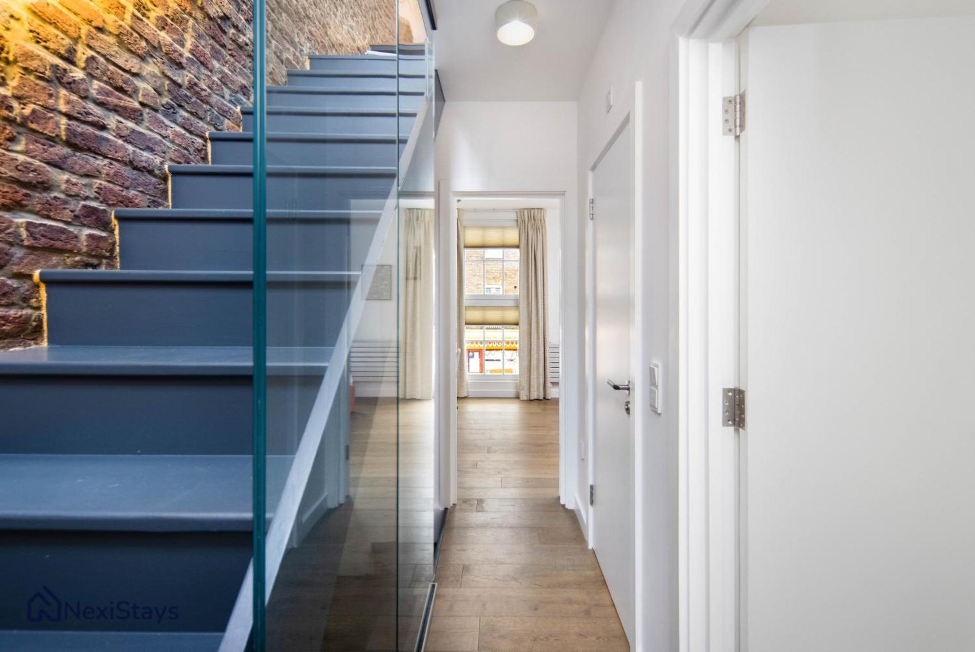 1 Min Walk To Euston Station, Modern Townhouse Apartment London Bagian luar foto