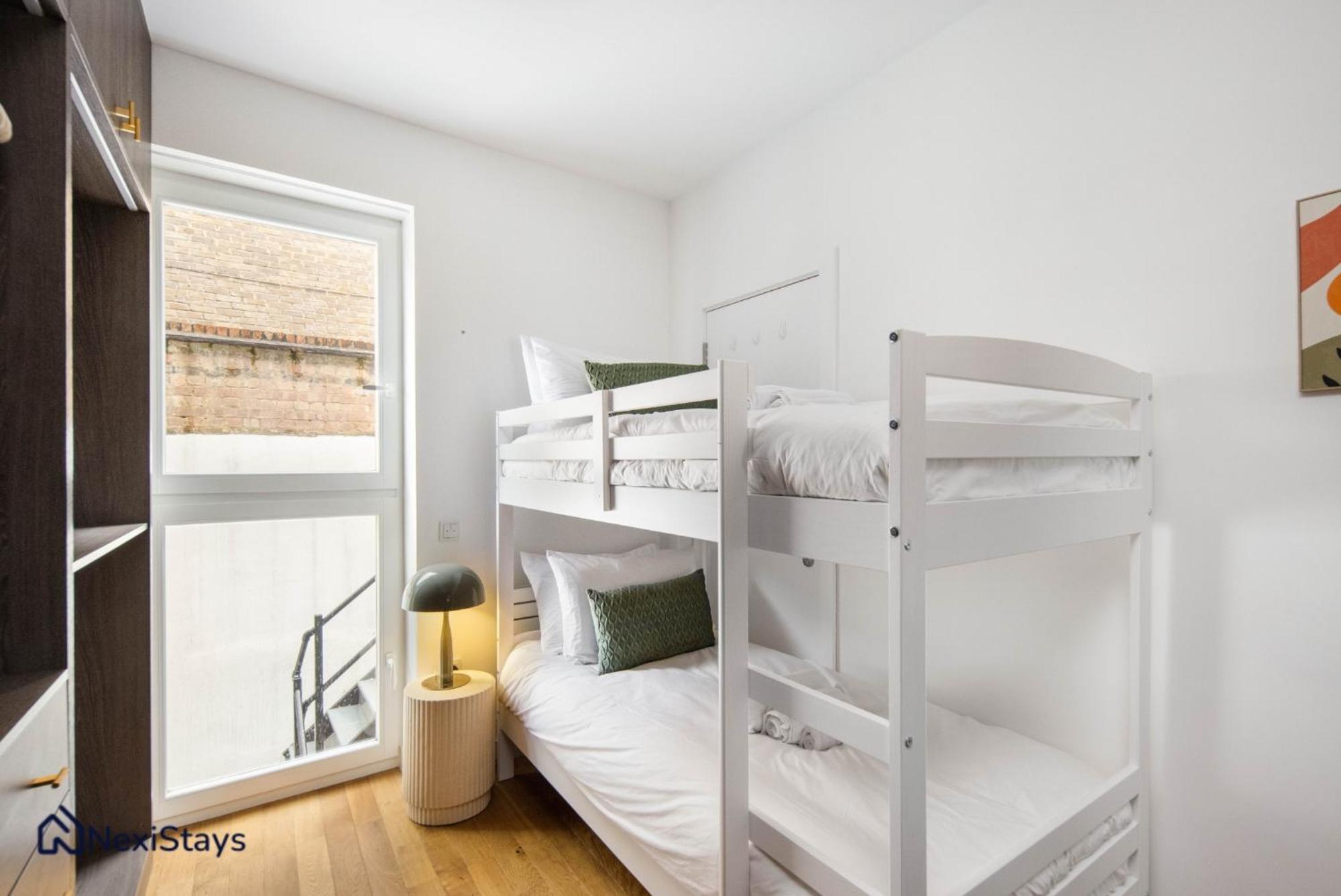 1 Min Walk To Euston Station, Modern Townhouse Apartment London Bagian luar foto