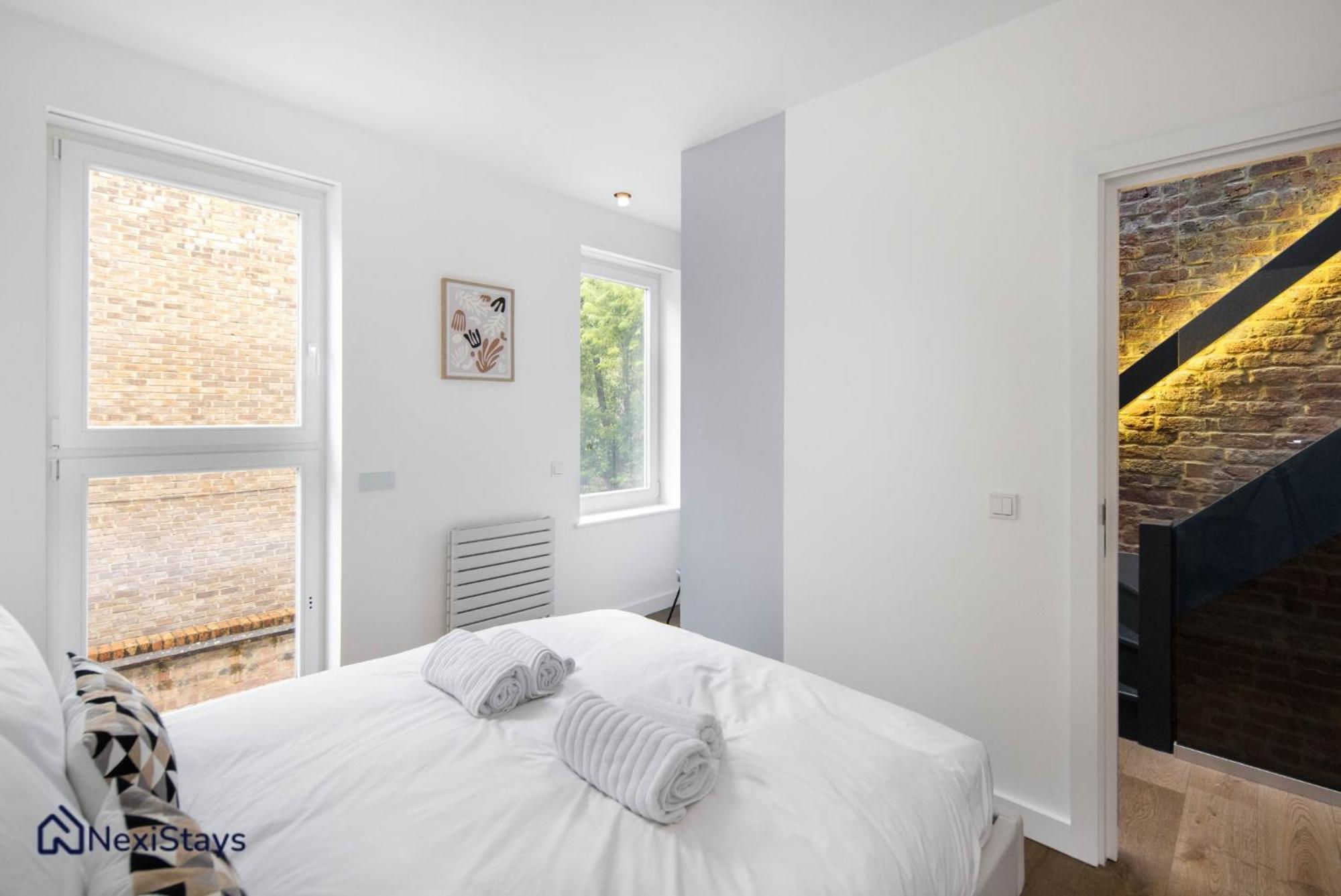 1 Min Walk To Euston Station, Modern Townhouse Apartment London Bagian luar foto