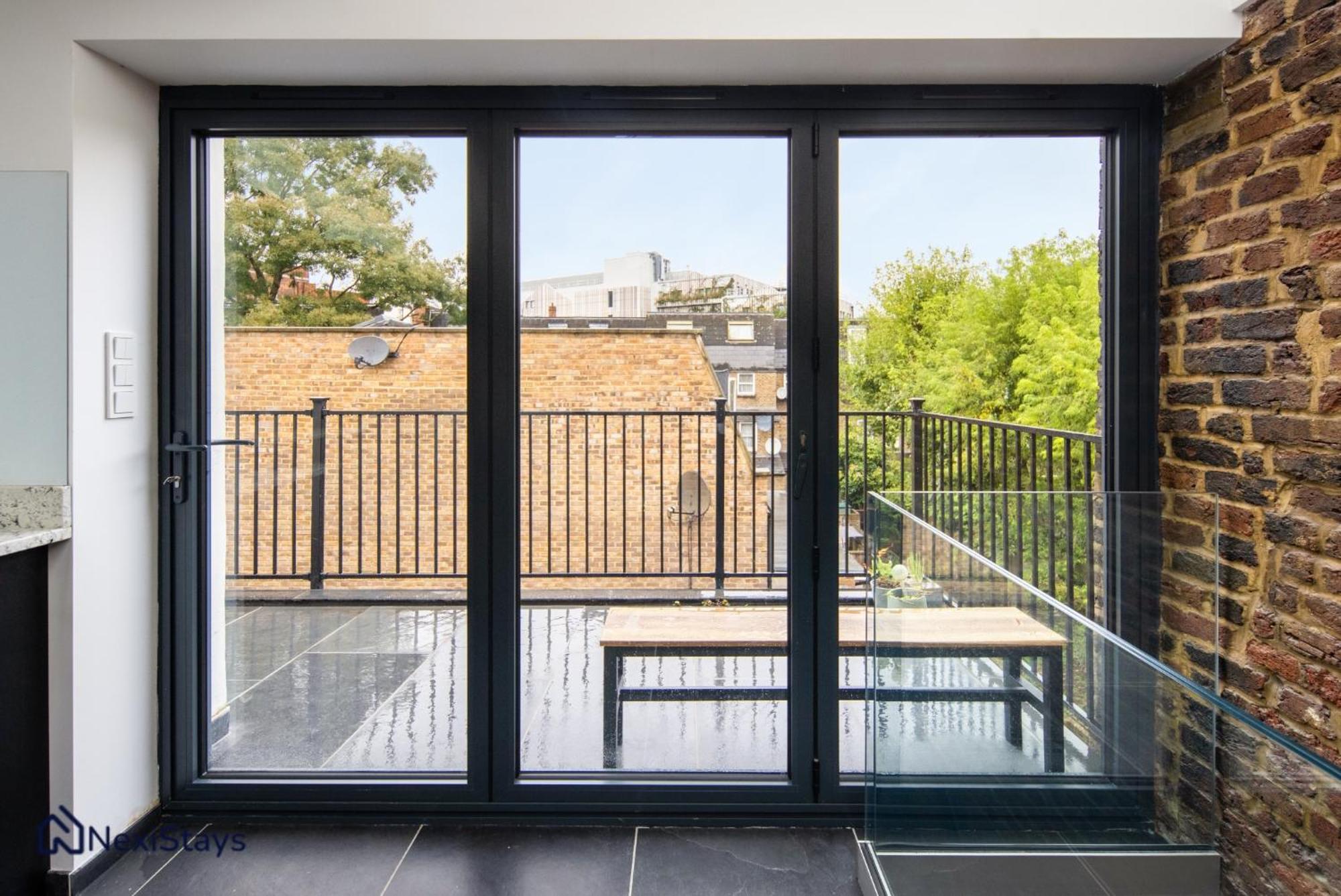1 Min Walk To Euston Station, Modern Townhouse Apartment London Bagian luar foto