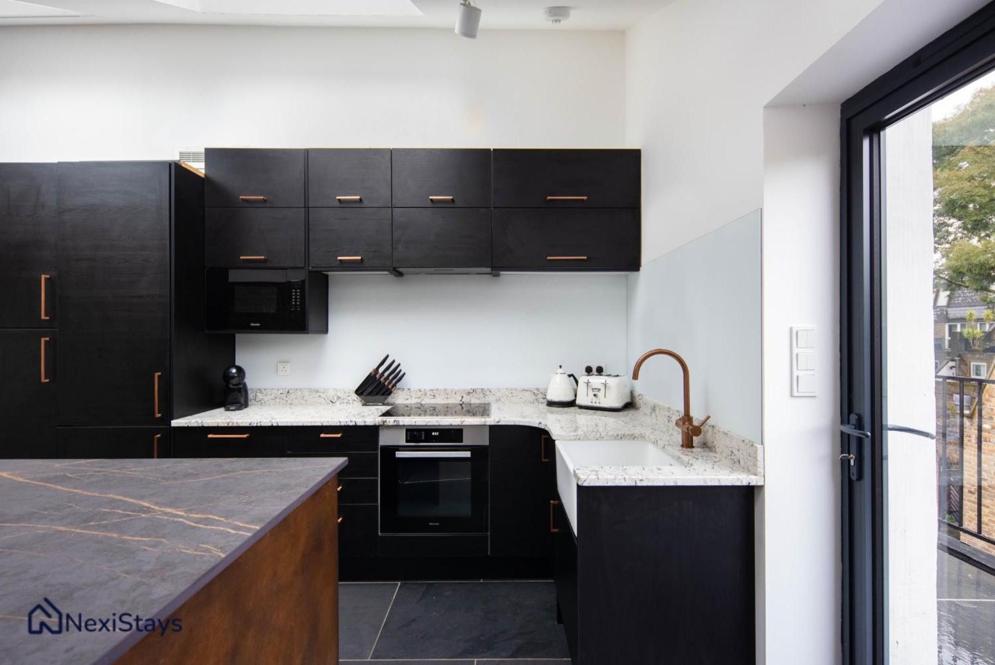 1 Min Walk To Euston Station, Modern Townhouse Apartment London Bagian luar foto