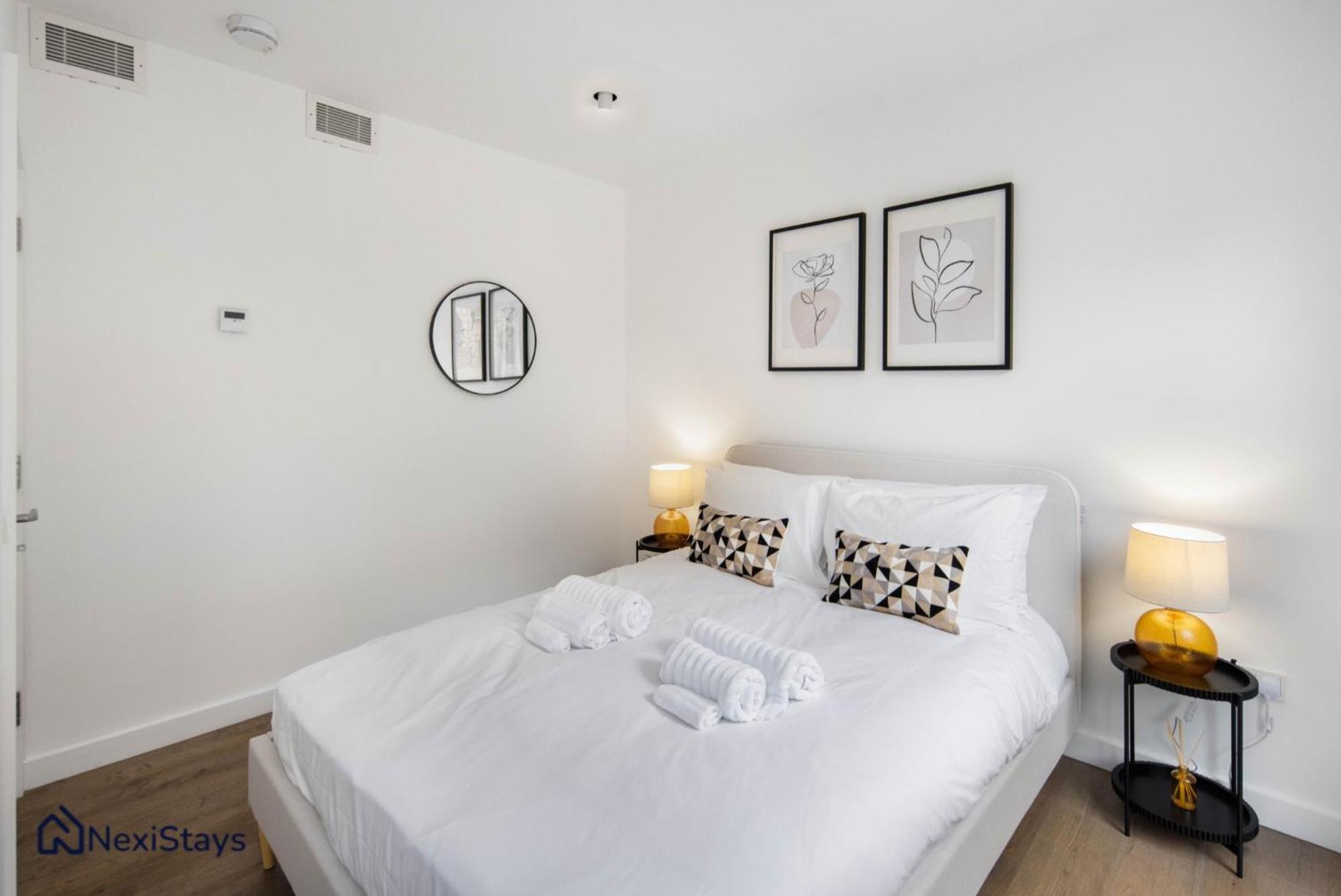 1 Min Walk To Euston Station, Modern Townhouse Apartment London Bagian luar foto