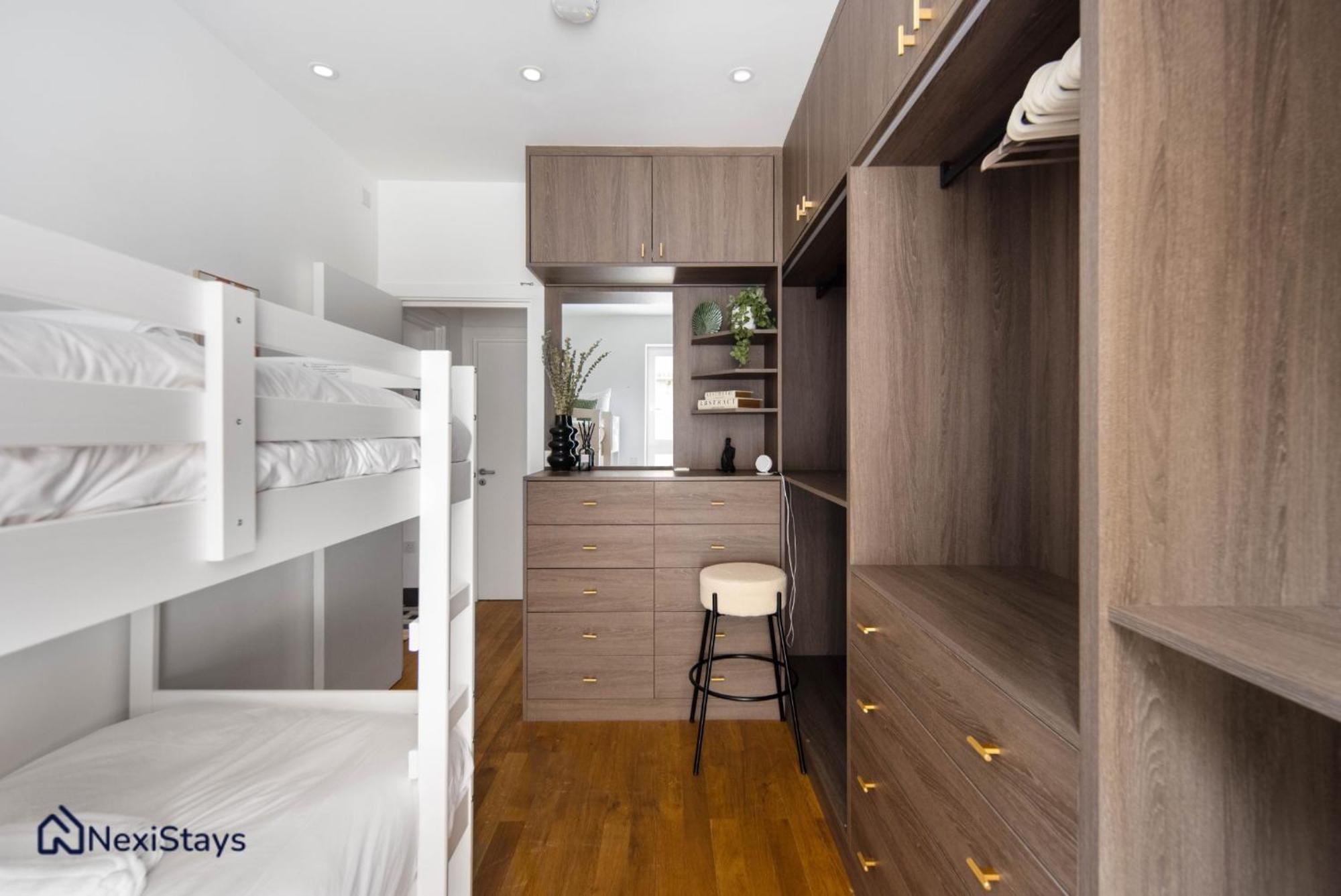 1 Min Walk To Euston Station, Modern Townhouse Apartment London Bagian luar foto