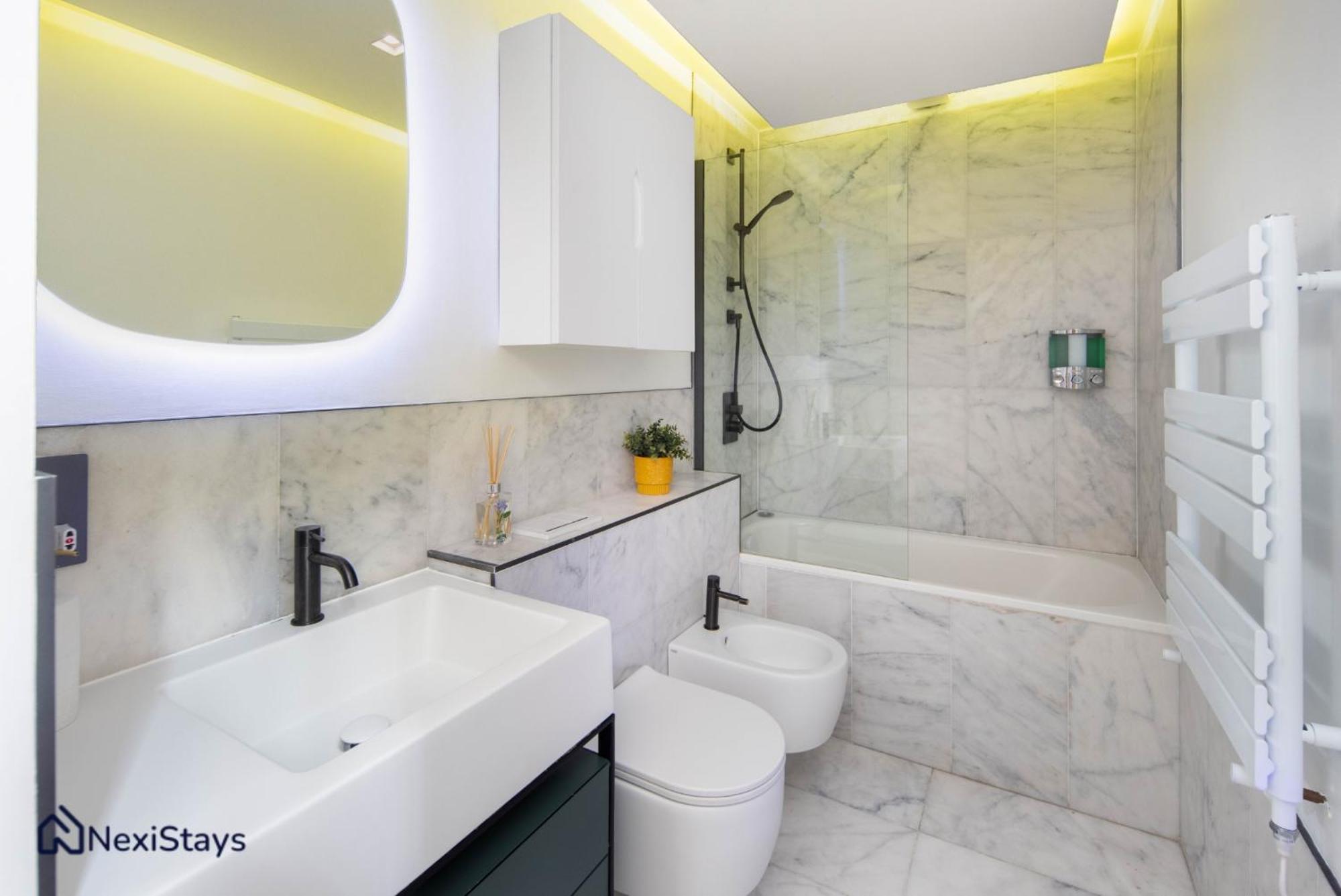 1 Min Walk To Euston Station, Modern Townhouse Apartment London Bagian luar foto